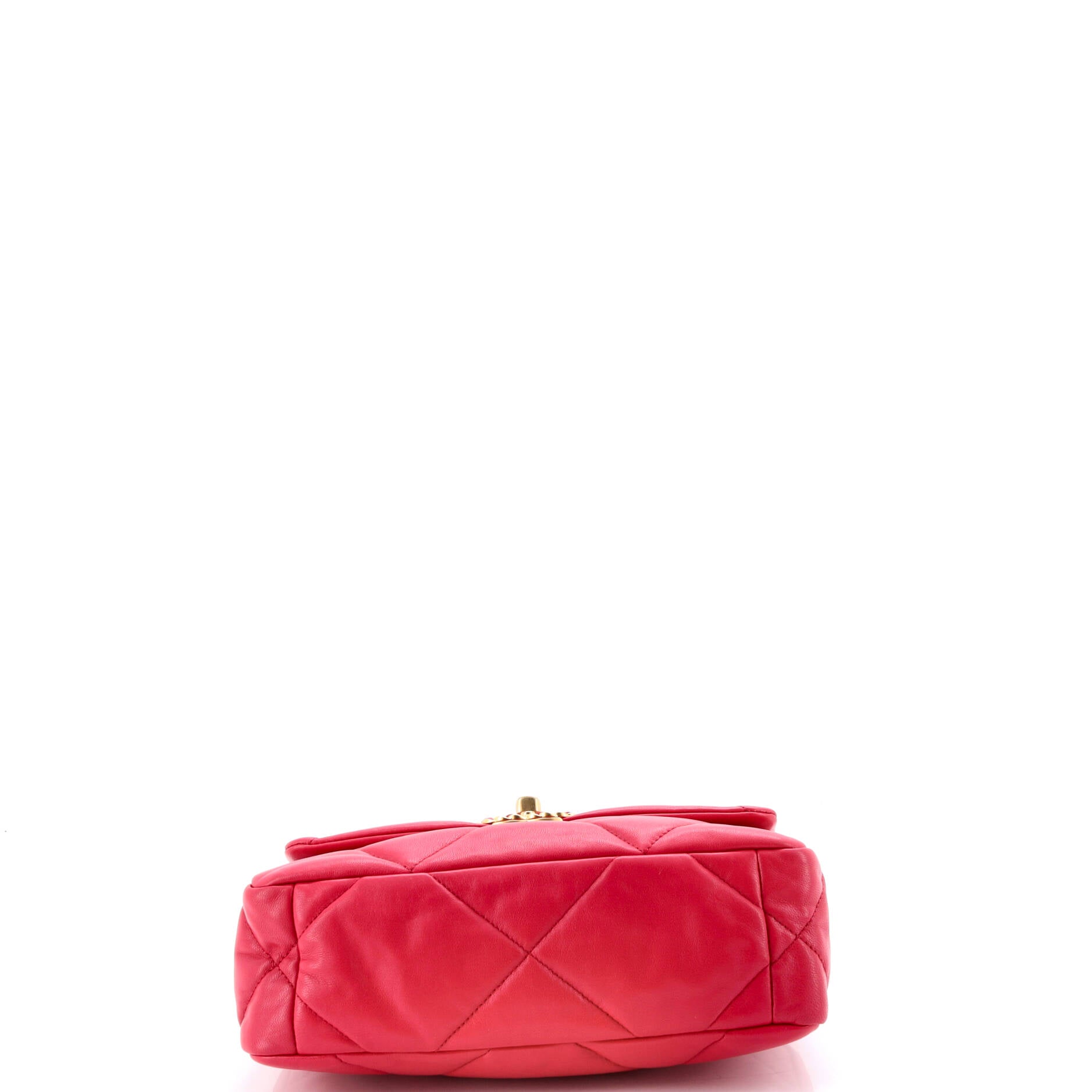 19 Flap Bag Quilted Leather Medium - Image 4