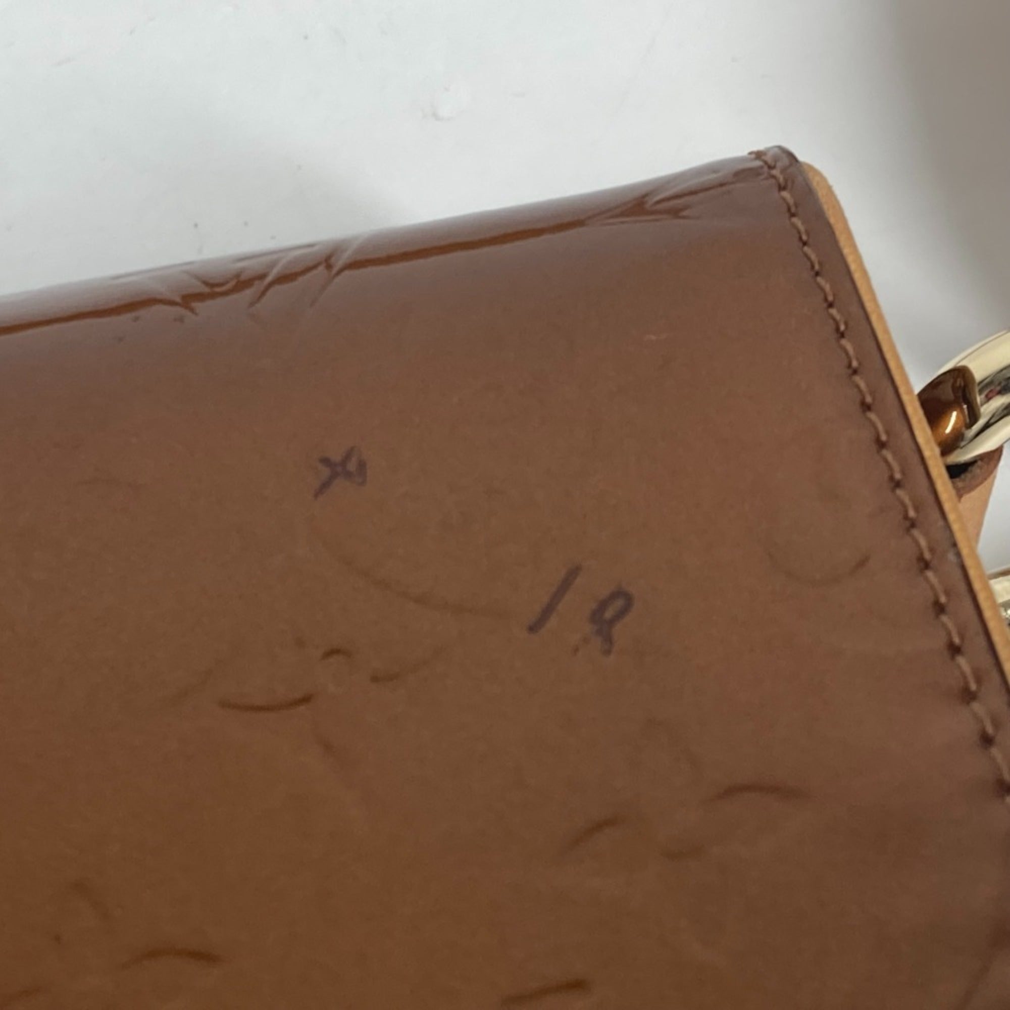 Christie Handbag Monogram Vernis GM - Image 9