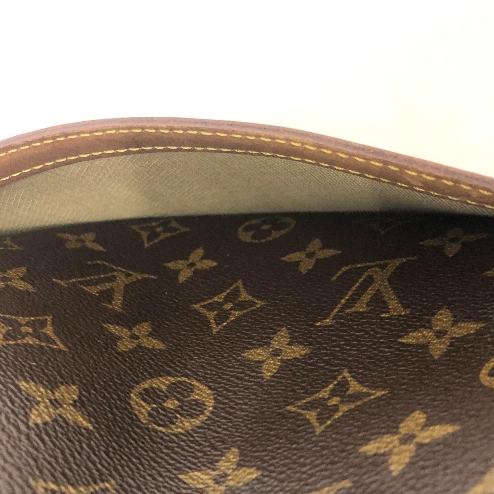 Reporter Bag Monogram Canvas PM - Image 9