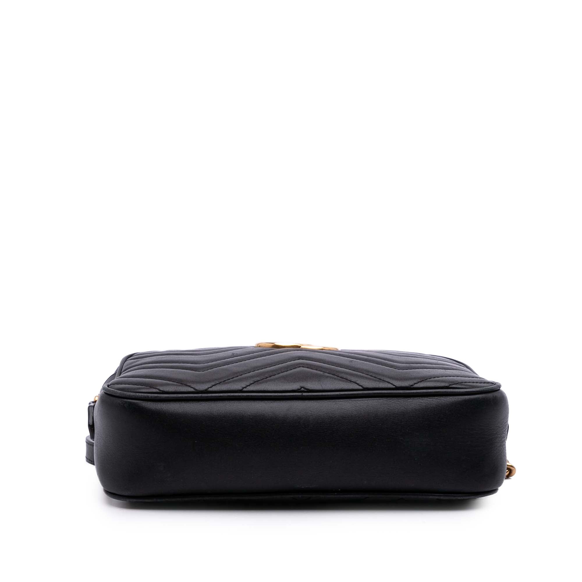 GG Marmont Shoulder Bag Matelasse Leather Small - Image 3