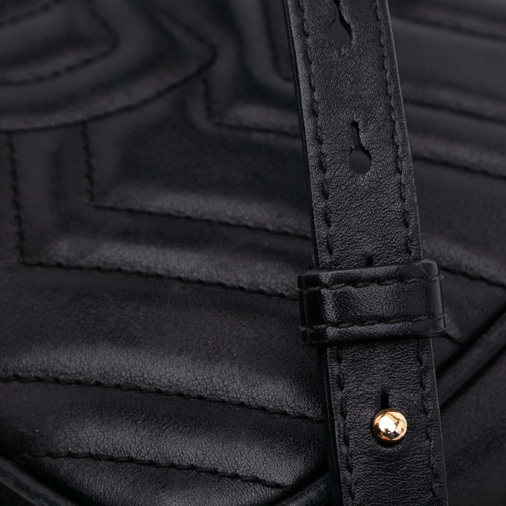 GG Marmont Shoulder Bag Matelasse Leather Small - Image 7