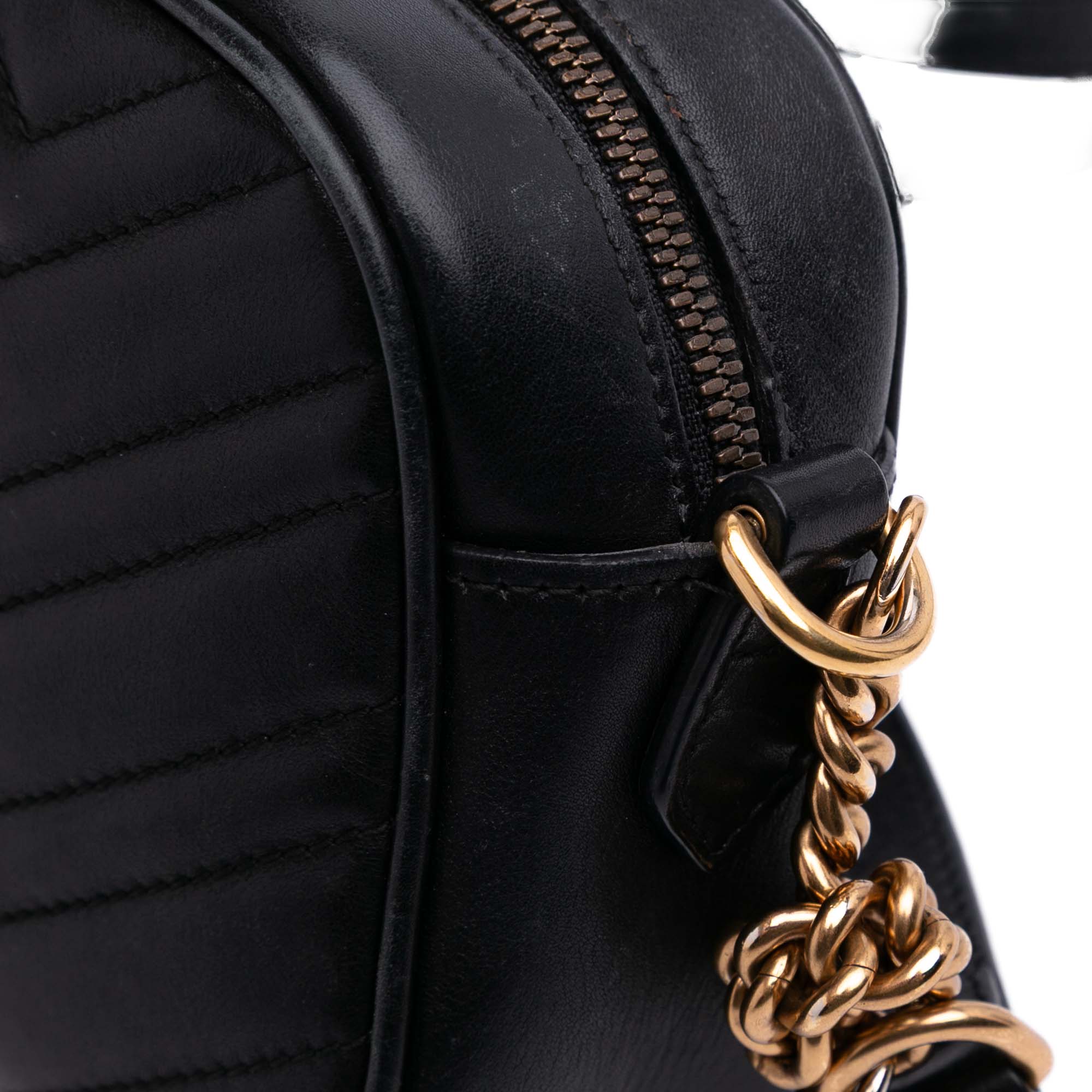 GG Marmont Shoulder Bag Matelasse Leather Small - Image 9